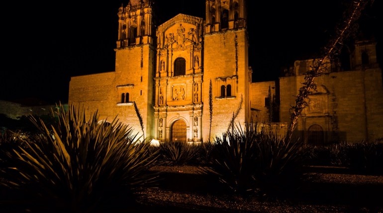 Inglesia de la noche