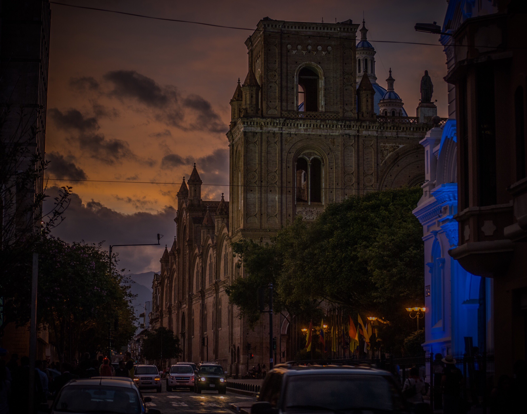 Cathedral, Plaza de Aramas, Cuenca, Ecuador Charlie Winn